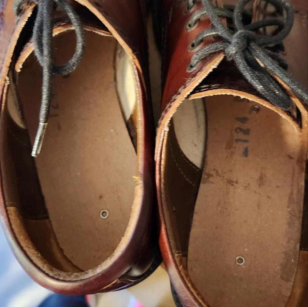 Dockers Men's Brown Leather Oxfords with Cap Top‎ Dress Shoes, Size 9M
